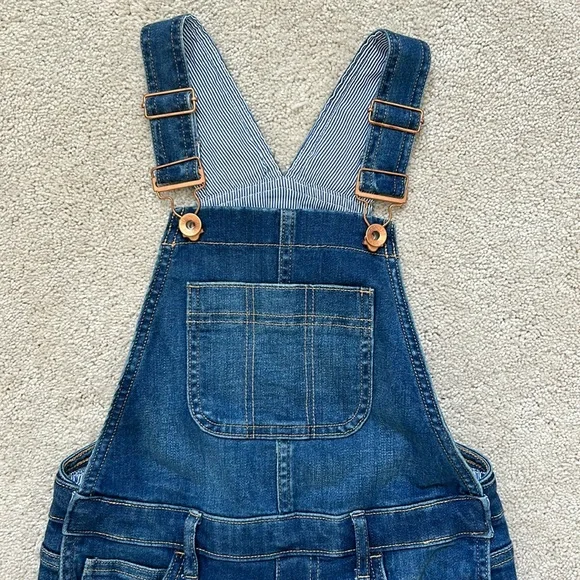 Vineyard Vines girl jean overalls